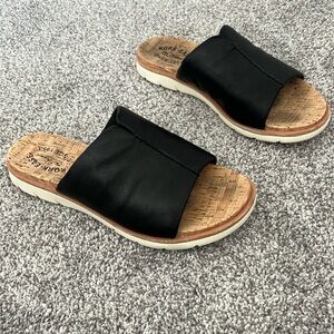 Women’s sz 10 Kork-Ease black sandal